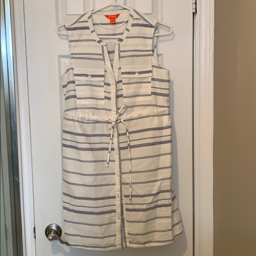 Sleeveless button down dress
